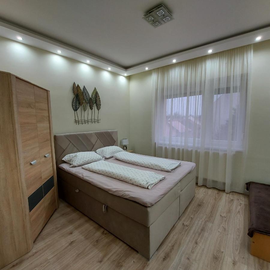 Ancsi Apartmant แก็ชแกเมต ภายนอก รูปภาพ