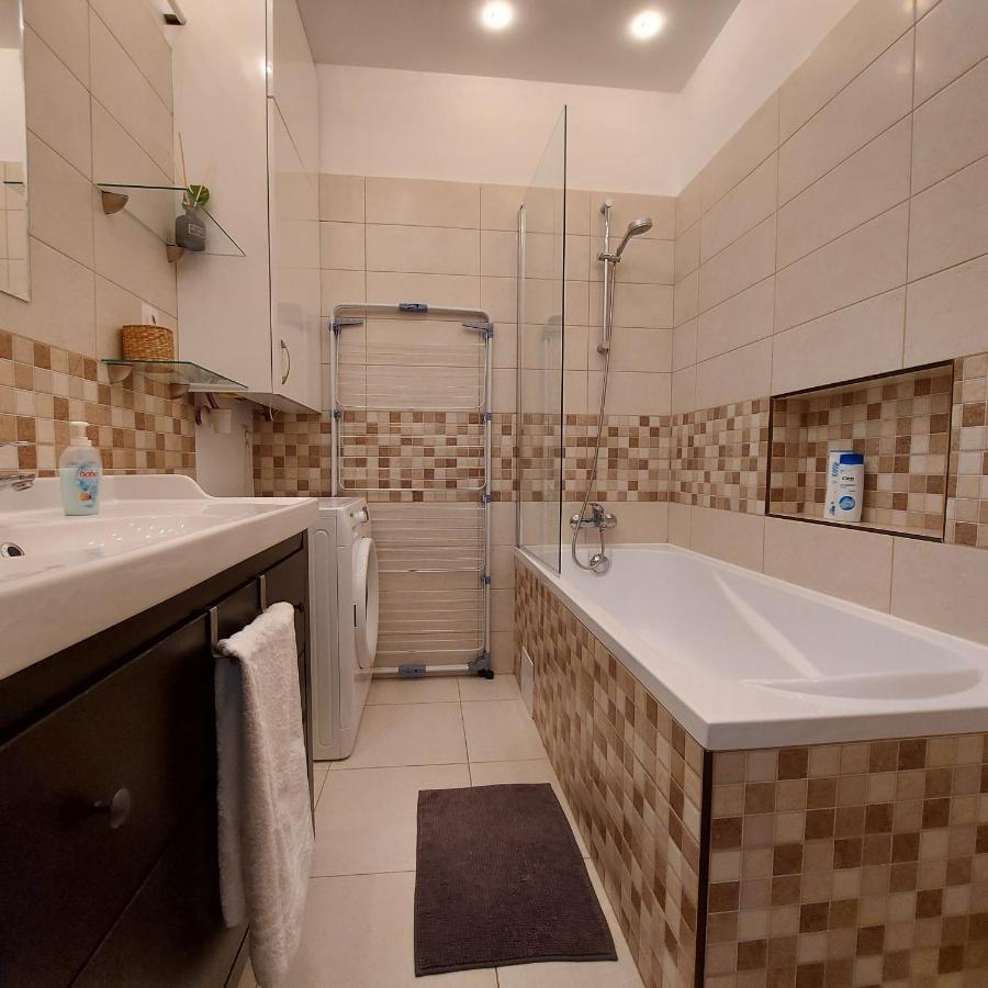 Ancsi Apartmant แก็ชแกเมต ภายนอก รูปภาพ